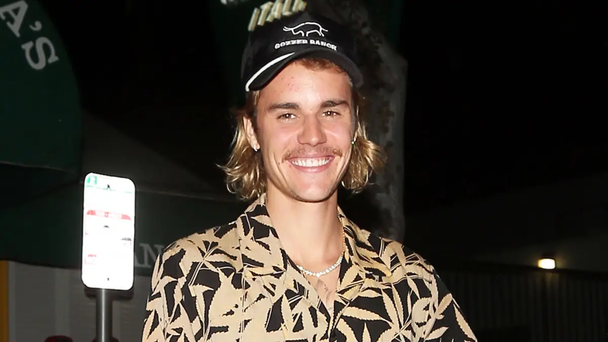 Justin Bieber Therapy Selfie Healthy Mind