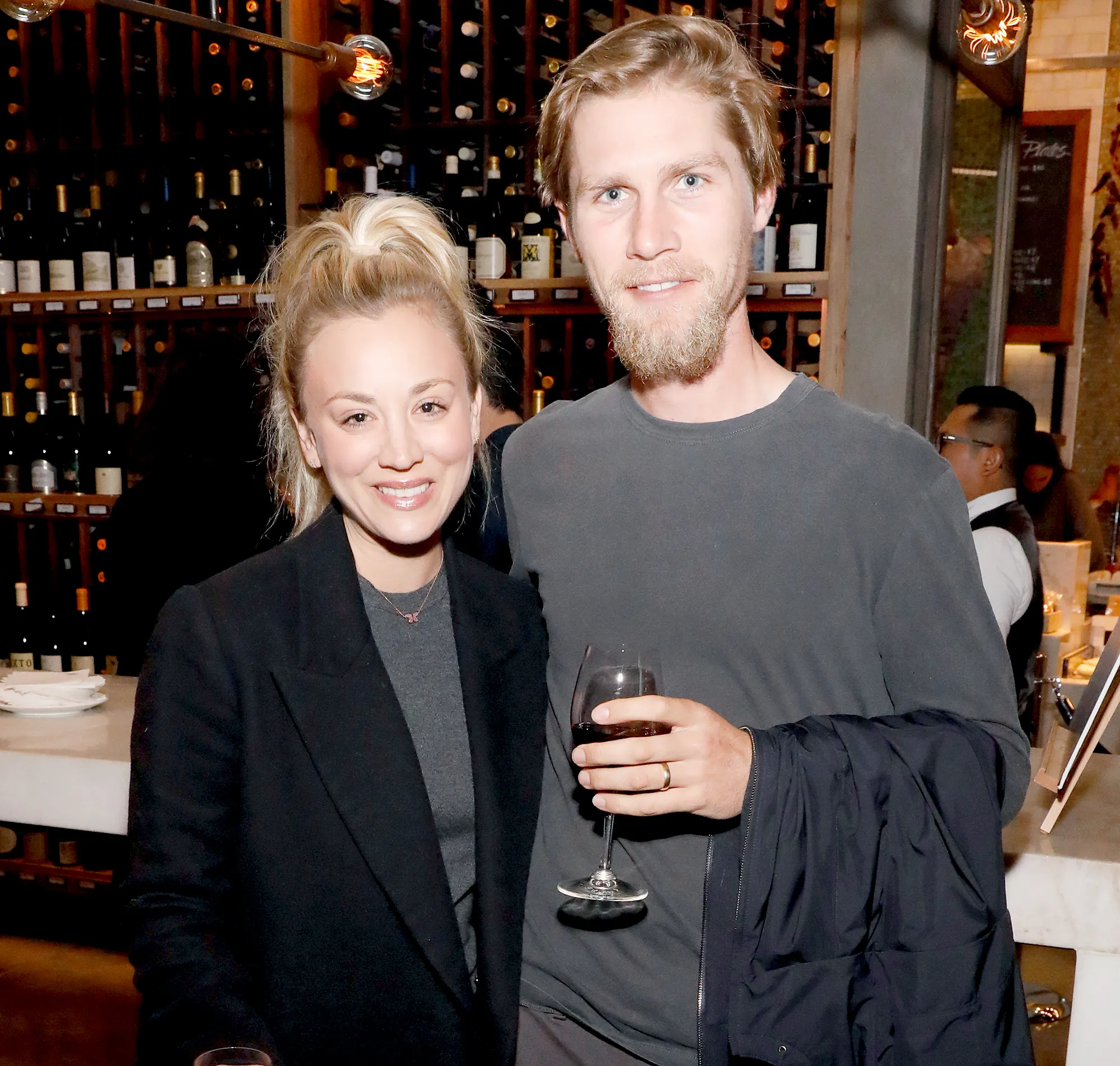 Kaley-Cuoco-Karl-Cook-gross-food