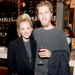 Kaley-Cuoco-Karl-Cook-gross-food