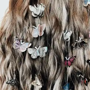 Kardashian Hairstylist Justine Marjan Has Two Fresh Takes on the Festival Flower Crown