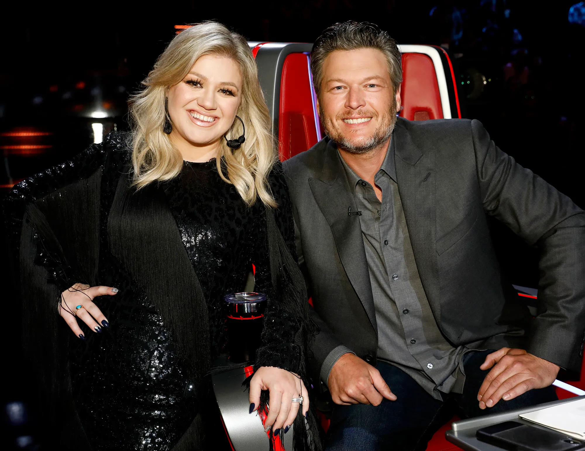 Kelly Clarkson Trolls Blake Shelton
