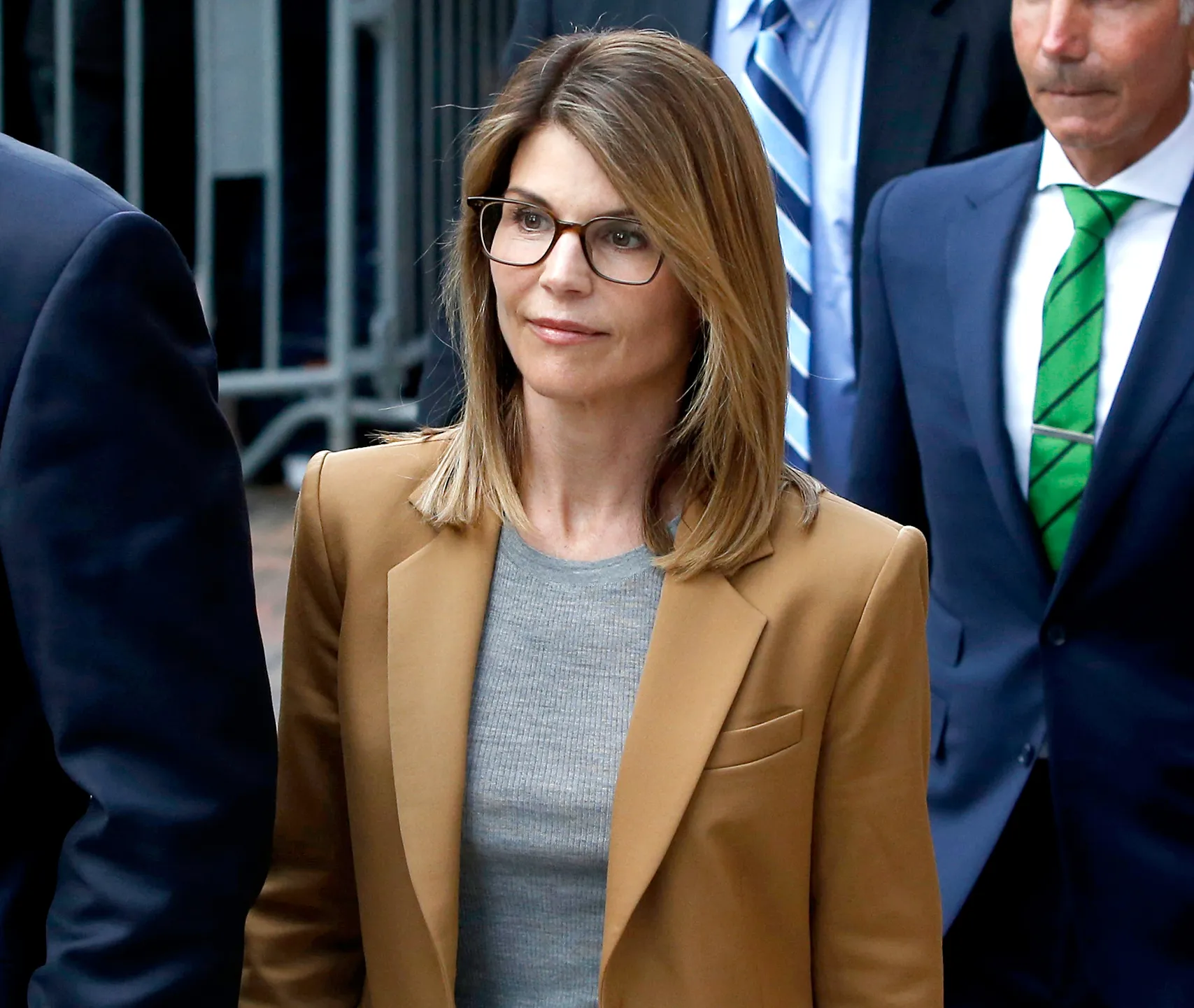 Lori-Loughlin-Faces-2-Year-Minimum-Prison-Sentence-in-College-Scandal