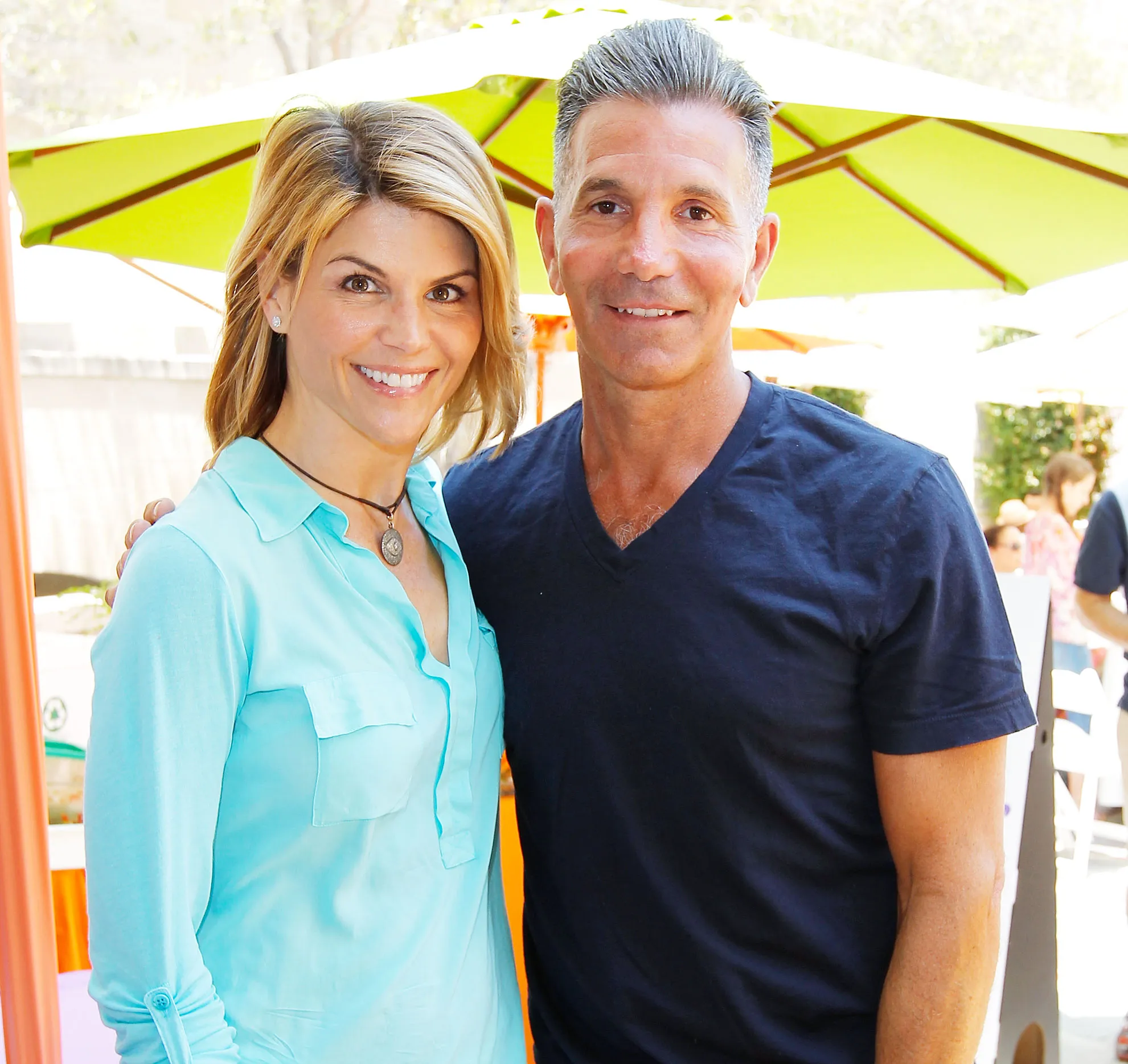 Lori Loughlin Friends Mossimo Giannulli College Scandal