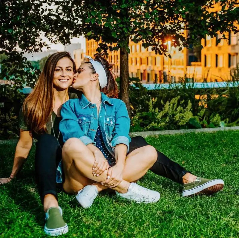 Natalie Negrotti Girlfriend Stephanie