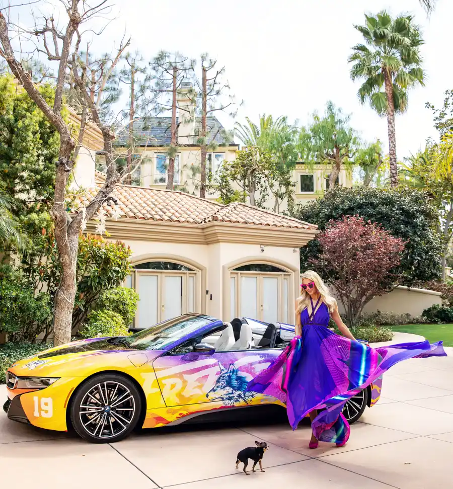 Paris Hilton BMWi8 Coachella