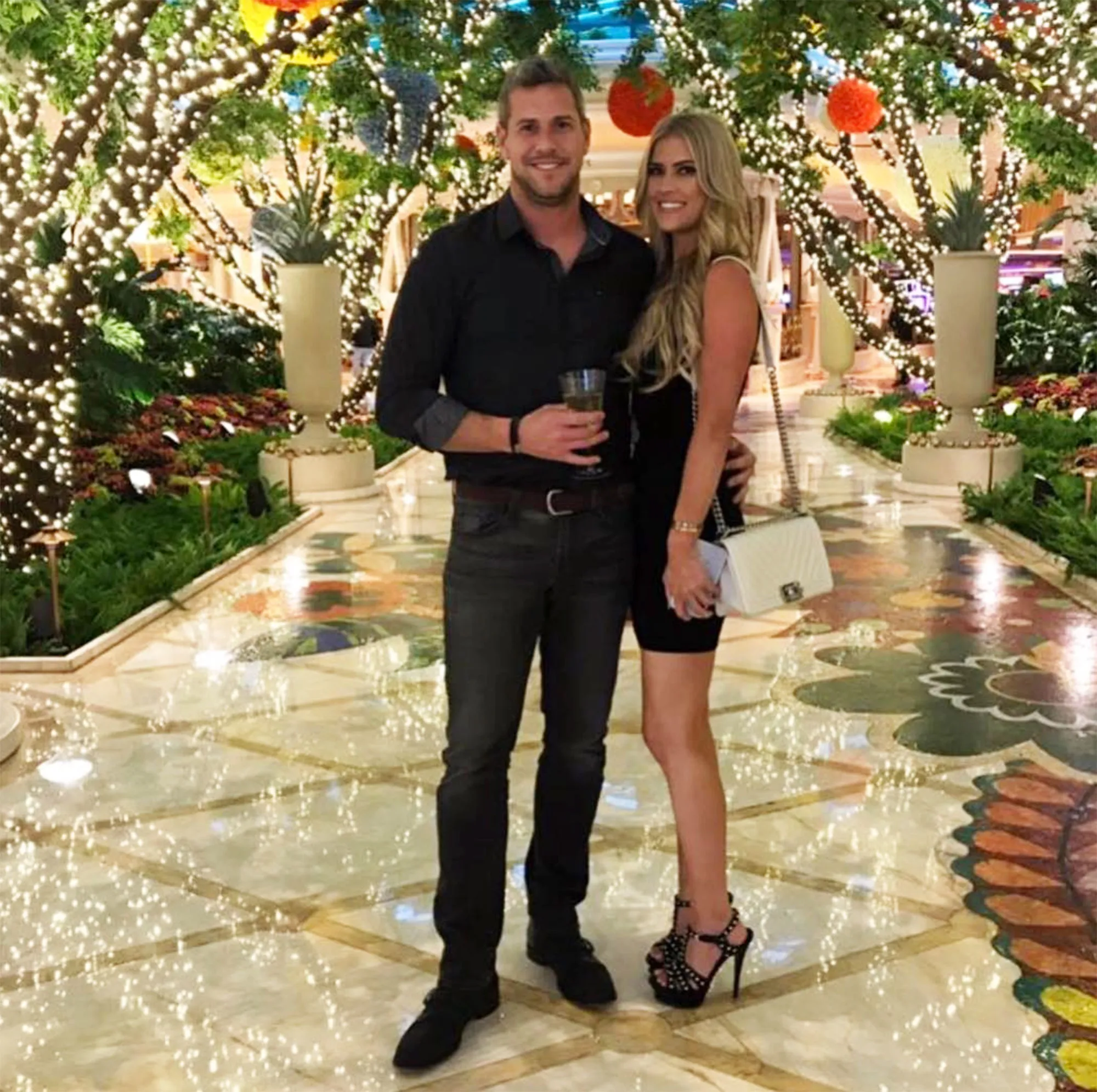 Pregnant Christina Anstead Shows Off Baby Bump at 17 Weeks During Workout With Husband Ant