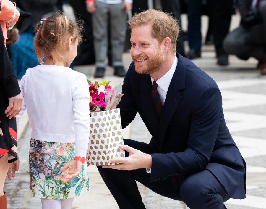 Prince Harry Attends Curry Lunch With Veterans, Says He's 'Very Excited' to Meet Baby Sussex