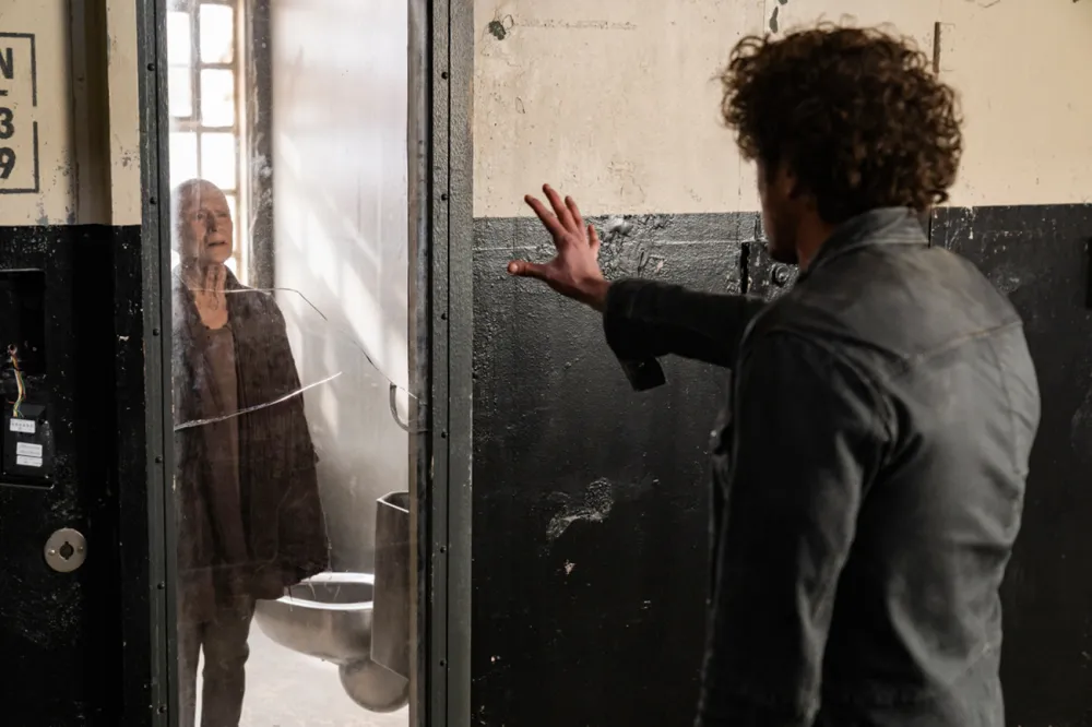 &lsquo;Roswell, New Mexico&rsquo; Finale Sneak Peek