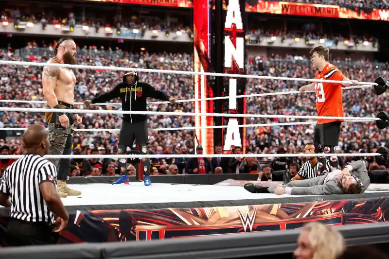 Saturday Night Live's Colin Jost and Michael Che Make WWE Debut