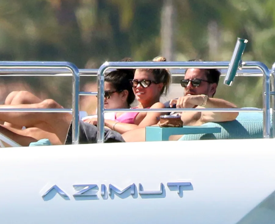 Scott Disick Sofia Richie vacation in Mexico