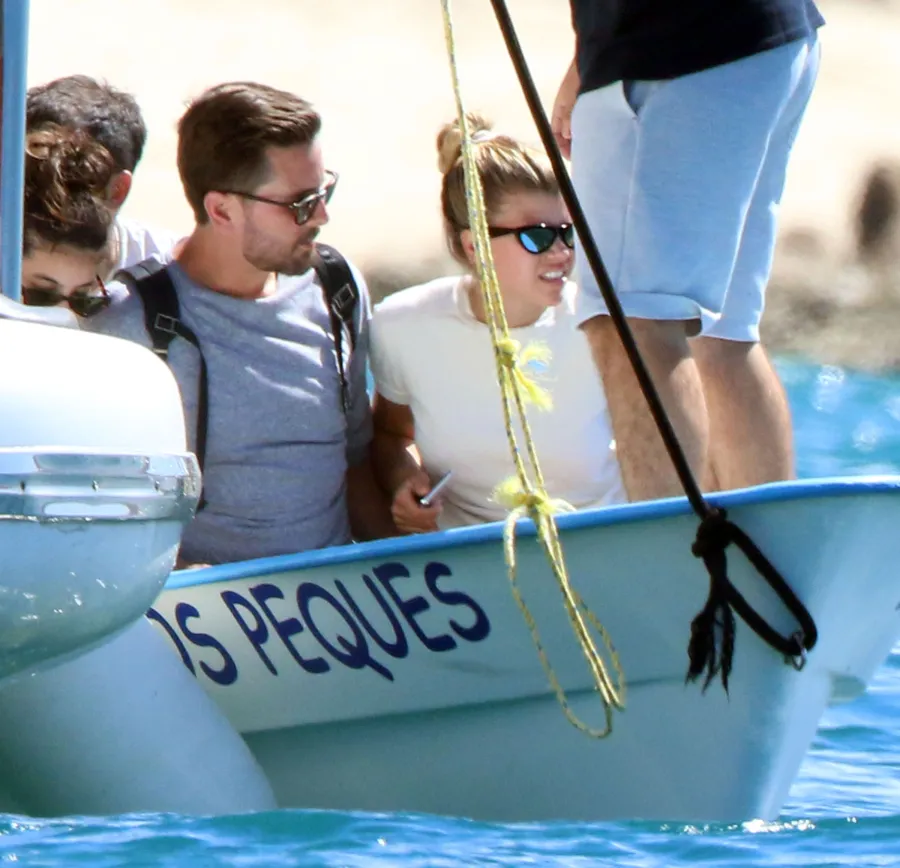 Scott Disick Sofia Richie vacation in Mexico