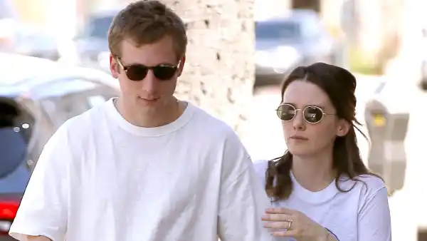 'Shameless' star Jeremy Allen White Is Engaged to Girlfriend Addison Timlin