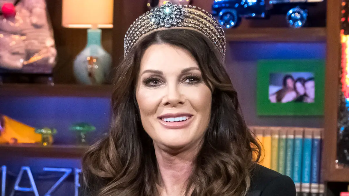 Lisa Vanderpump Calls for RHOBH Costars Finances to be Storylines