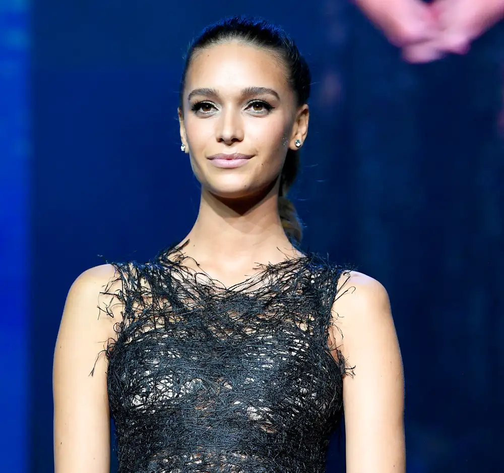 April-Love-Geary-Shares-Postpartum-Selfie-Abortion