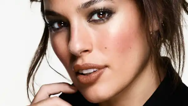Ashley Graham Revlon Nail Polish