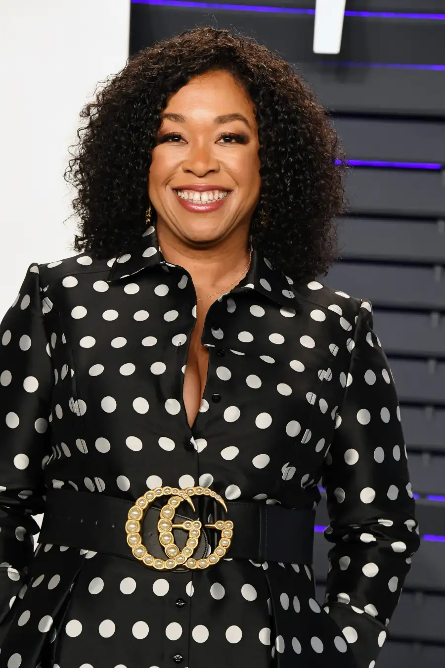 Celebs Weigh in on Kelly Ripa vs ‘The Bachelor’ Shonda Rhimes Vanity Fair Oscar Party