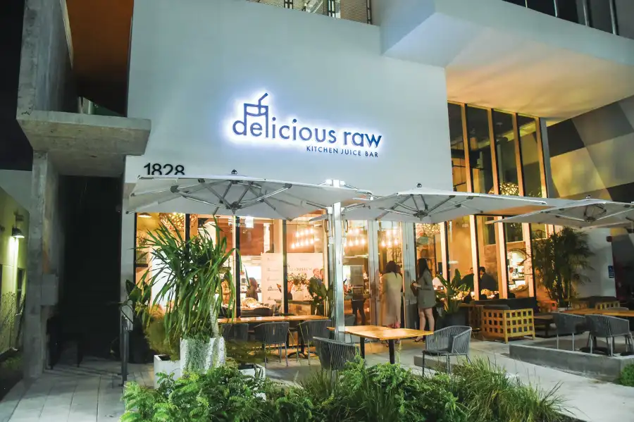 Delicious-Raw-Kitchen-&-Juice-Bar