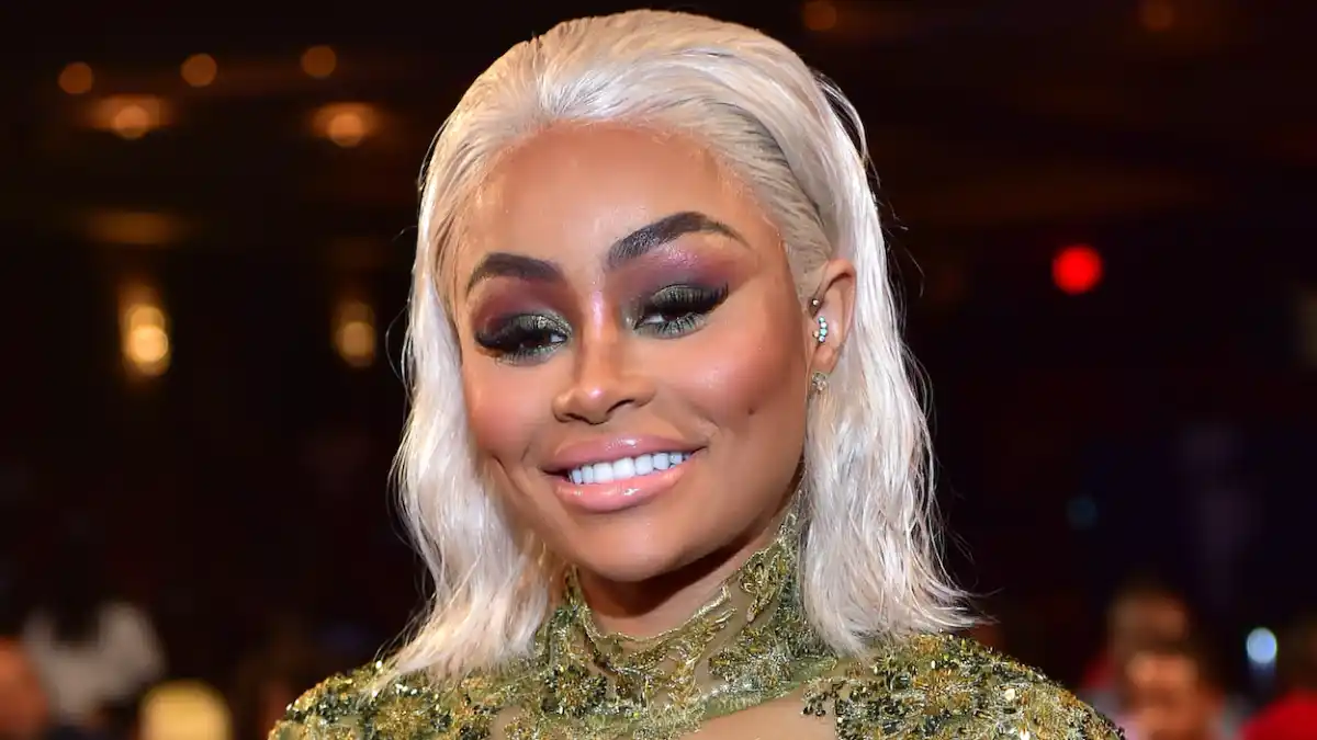 Blac Chyna Allegedly Threatened Stylist With Knife in Front of Her Son