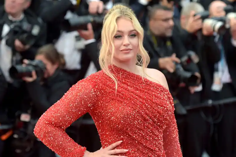 Iskra Lawrence Red Carpet Les Plus Belles Annees D'Une Vie Cannes