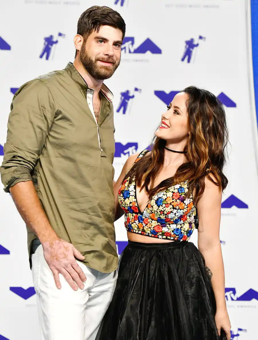 Jenelle-Evans-Considering-Divorce-David-Eason-Kills-Dog