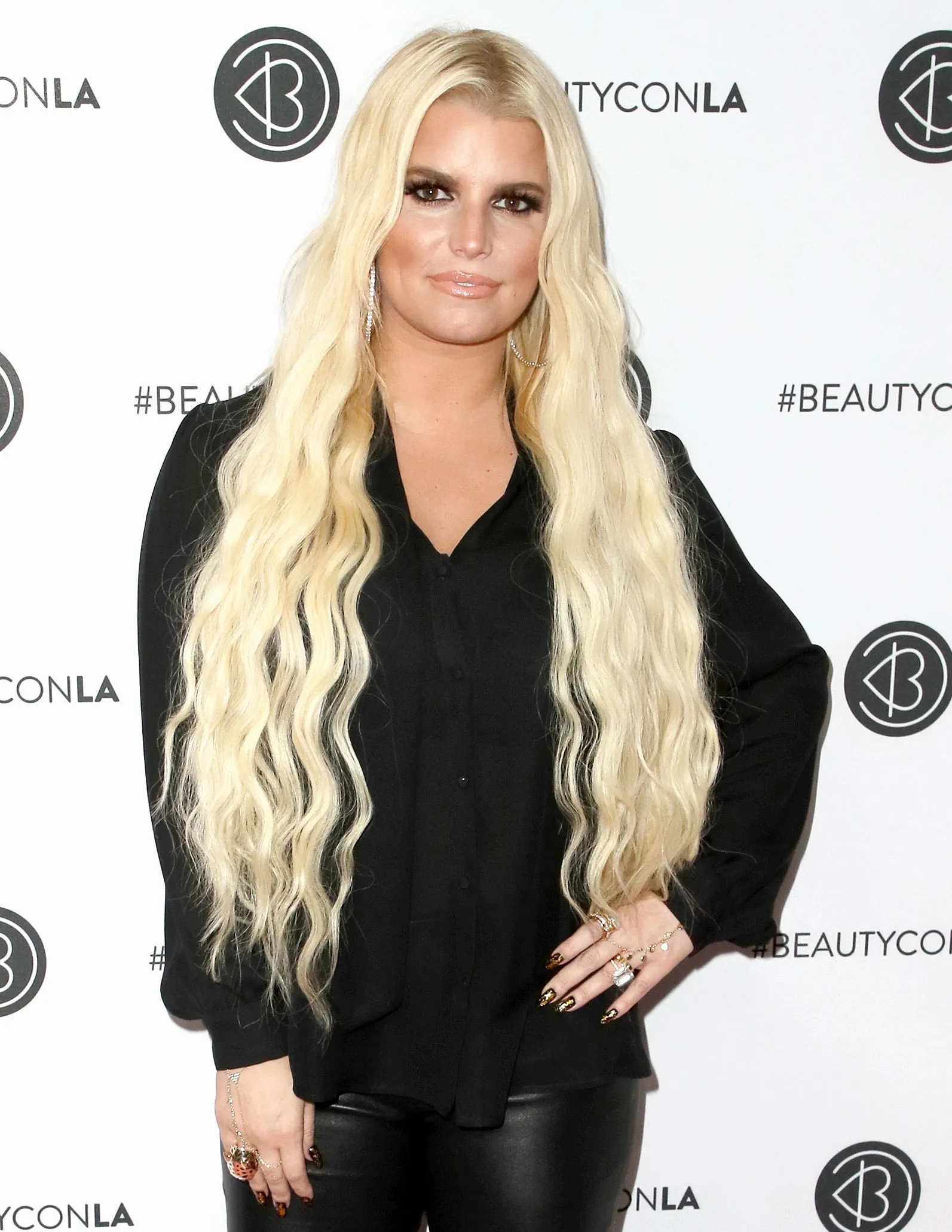 Jessica Simpson Instagram Photo Sisters Maxwell Birdie