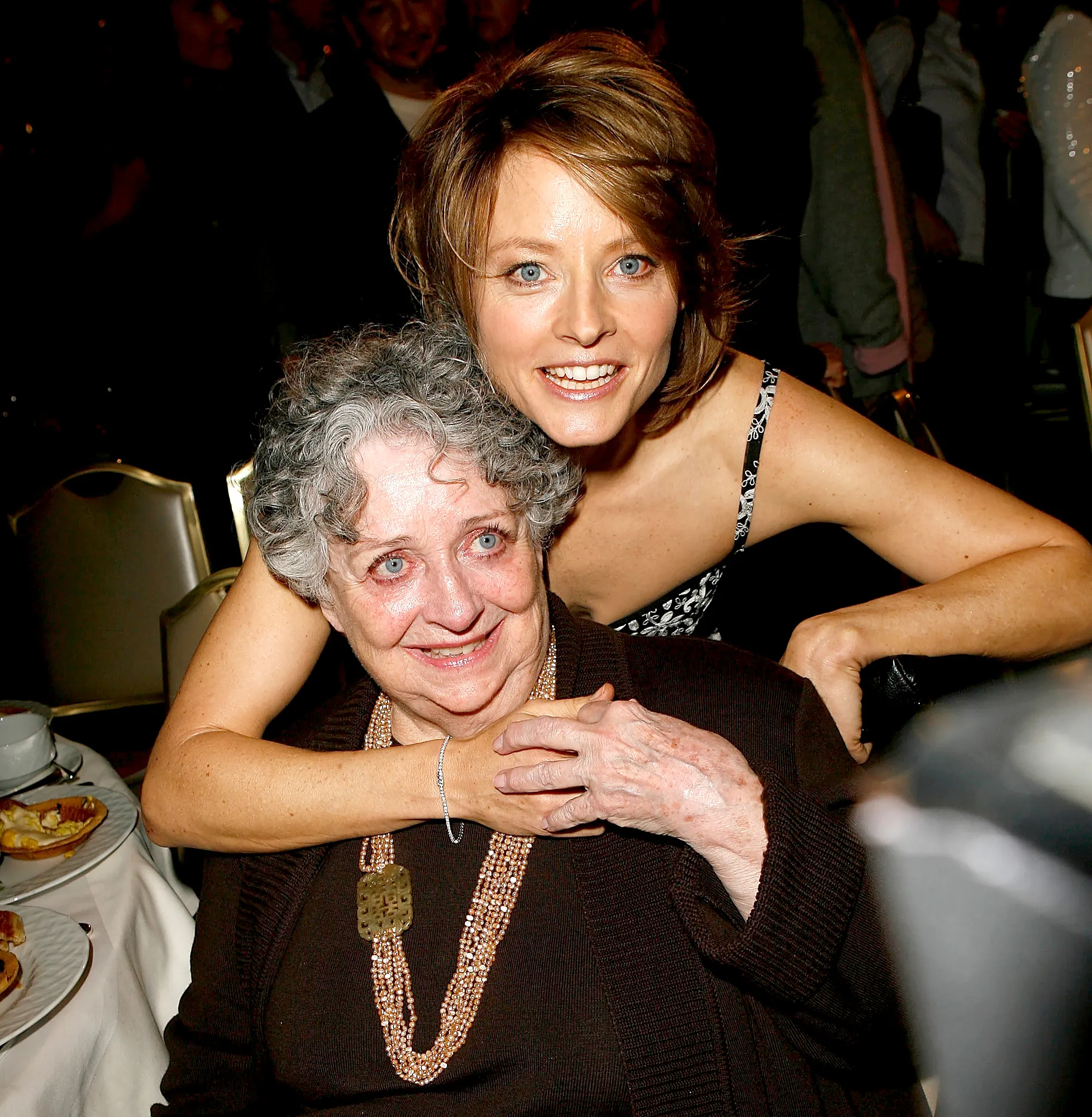 Jodie-Foster-Mom-Evelyn-dies