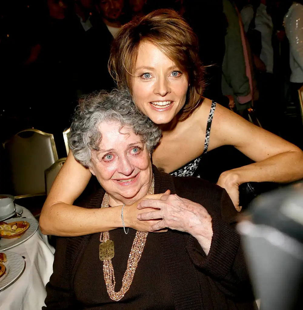 Jodie-Foster-Mom-Evelyn-dies