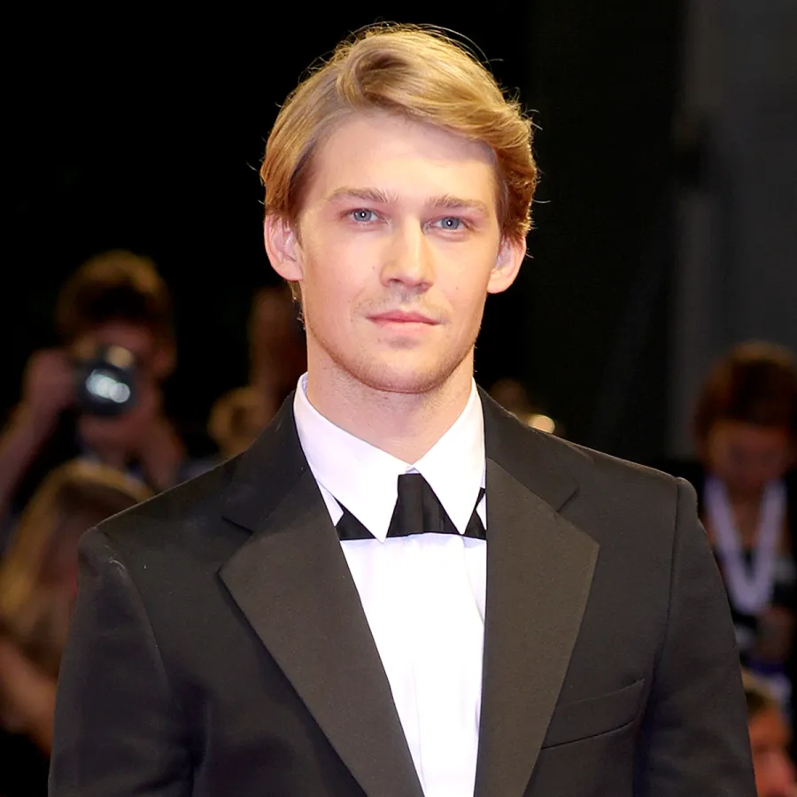 Joe-Alwyn-Taylor-Swift-pin