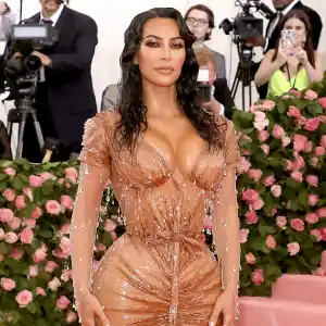 Kim-Kardashian-Met-Gala-corset-breathing-lessons