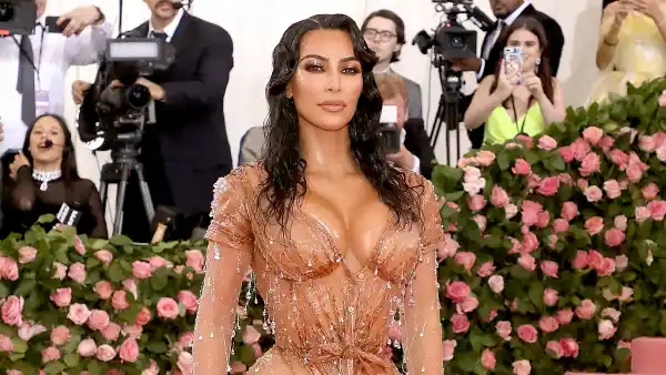Kim-Kardashian-Met-Gala-corset-breathing-lessons