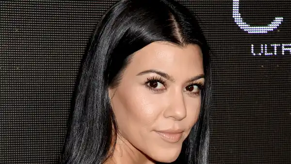 Kourtney-Kardashian-pink-latte