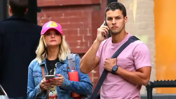 Miranda Lambert and Husband Brendan McLoughlin At NYC Apartment