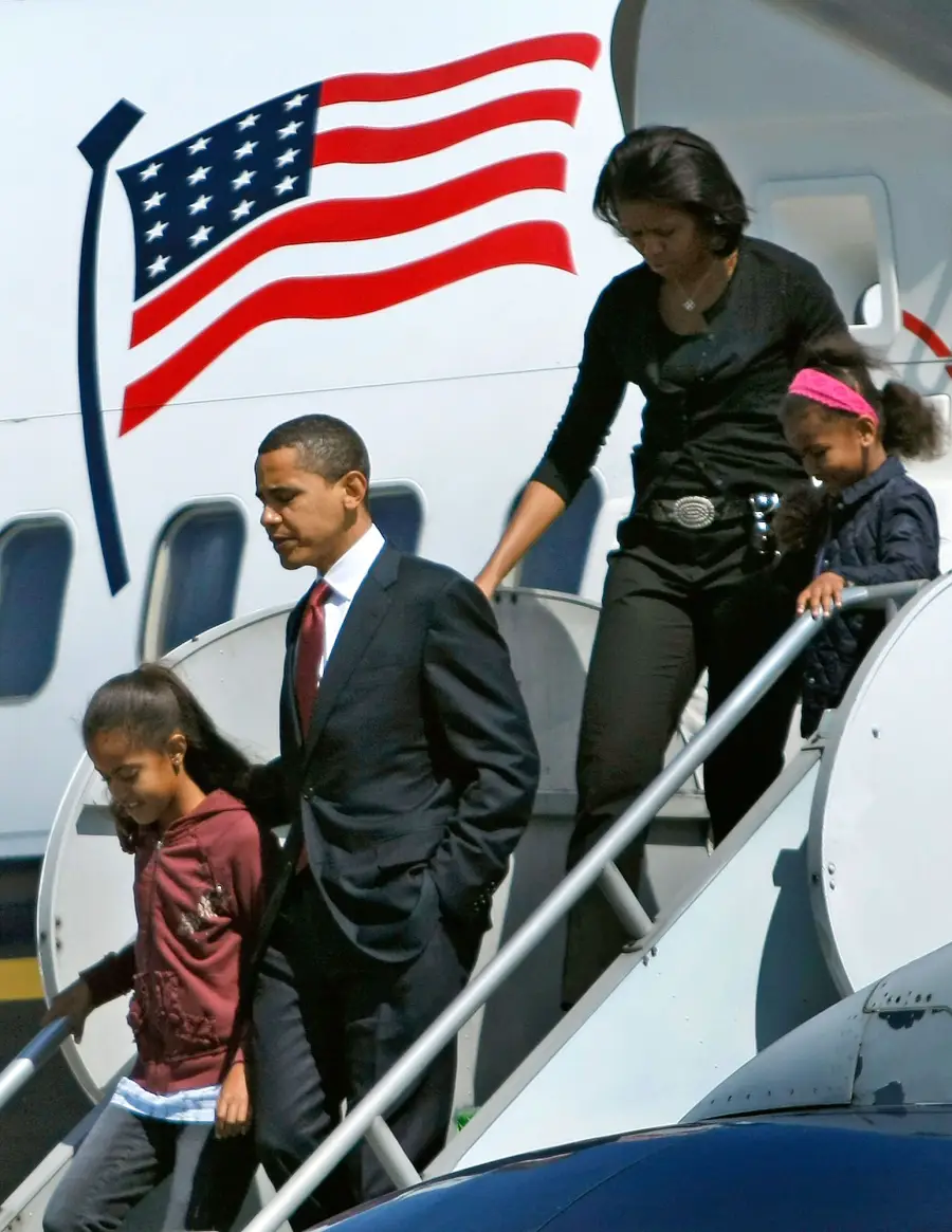 Barack Obama Malia Michelle Sasha Obama Family Gallery