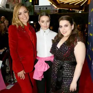 Olivia-Wilde-Kaitlyn-Dever- and-Beanie-Feldstein