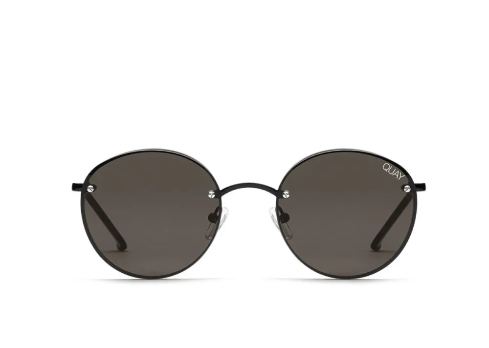 Quay_Farrah_BlackSmoke_pic