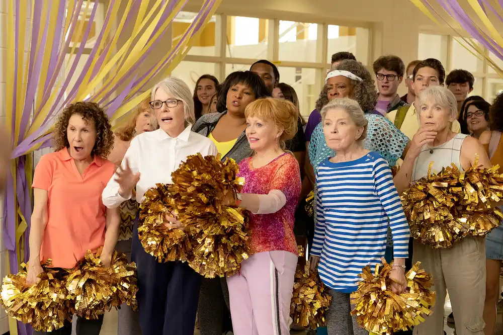 Rhea-Perlman-in-Poms