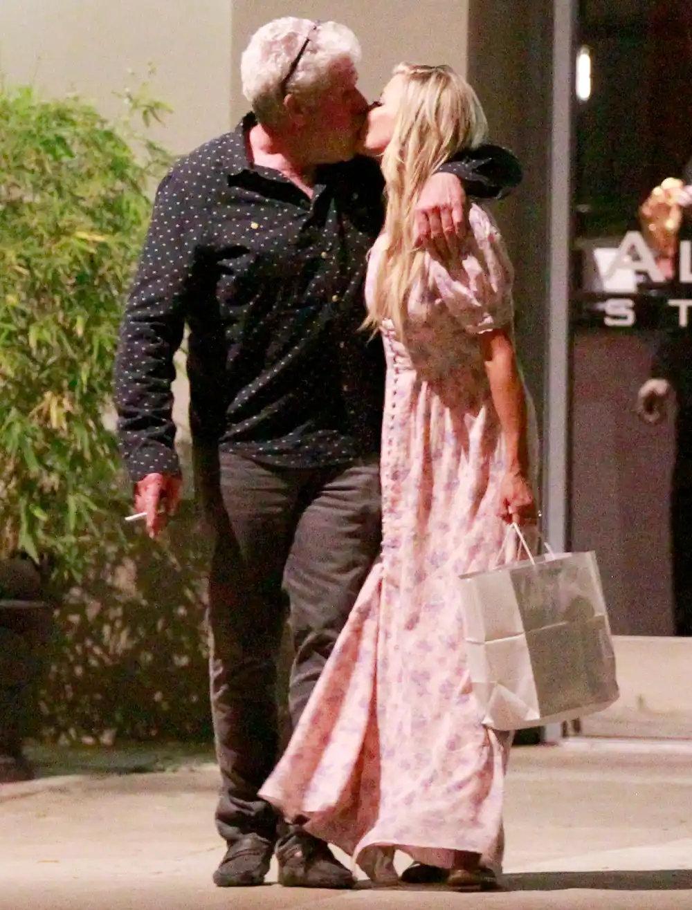 Ron-Perlman-Spotted-Kissing-StartUp-Costar-Allison-Dunbar