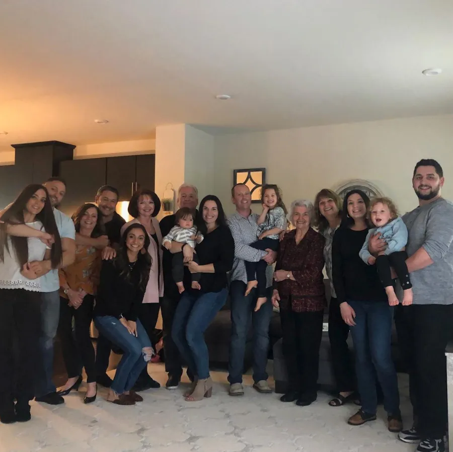 Sammi-Sweetheart's-engagement-celebration