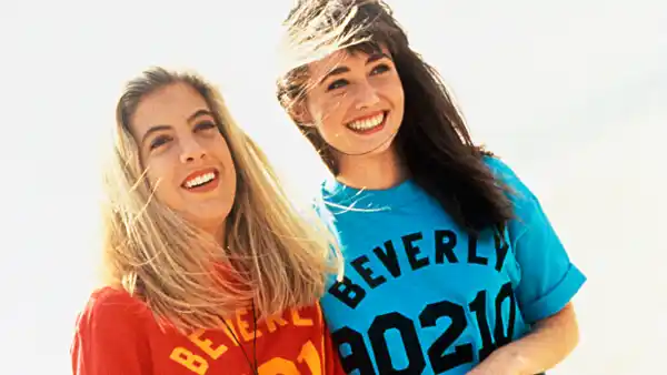 Tori-Spelling-Shannen-Doherty-90210