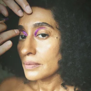 Tracee Ellis Ross Rocked This Lipstick