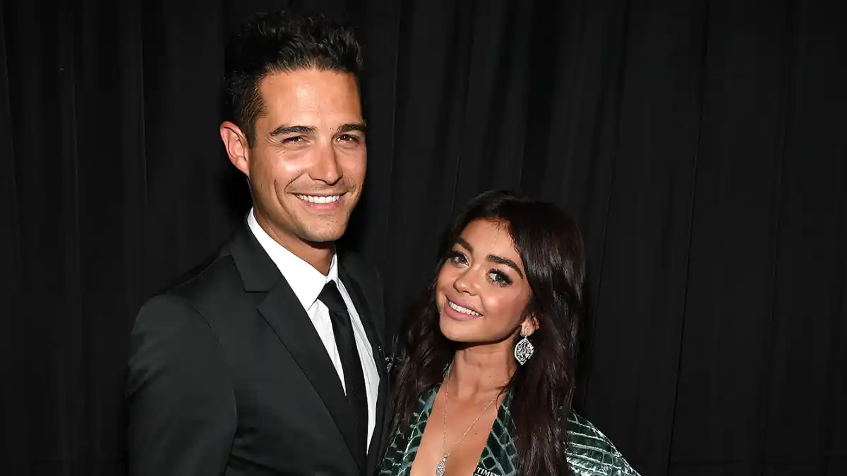 Wells Adams and Sarah Hyland Replica Luxury Handbagsick