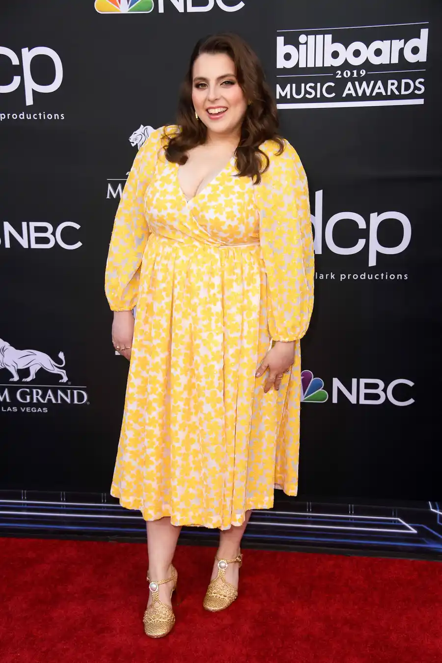 Beanie Feldstein billboard awards 2019