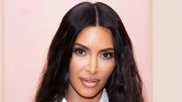 Celebrities Who Swear By Apple Cider Vinegar