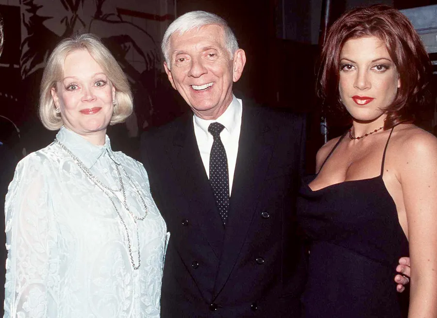 5-May-2009-Feud-with-Candy-Tori-Spelling-and-Dean-McDermott