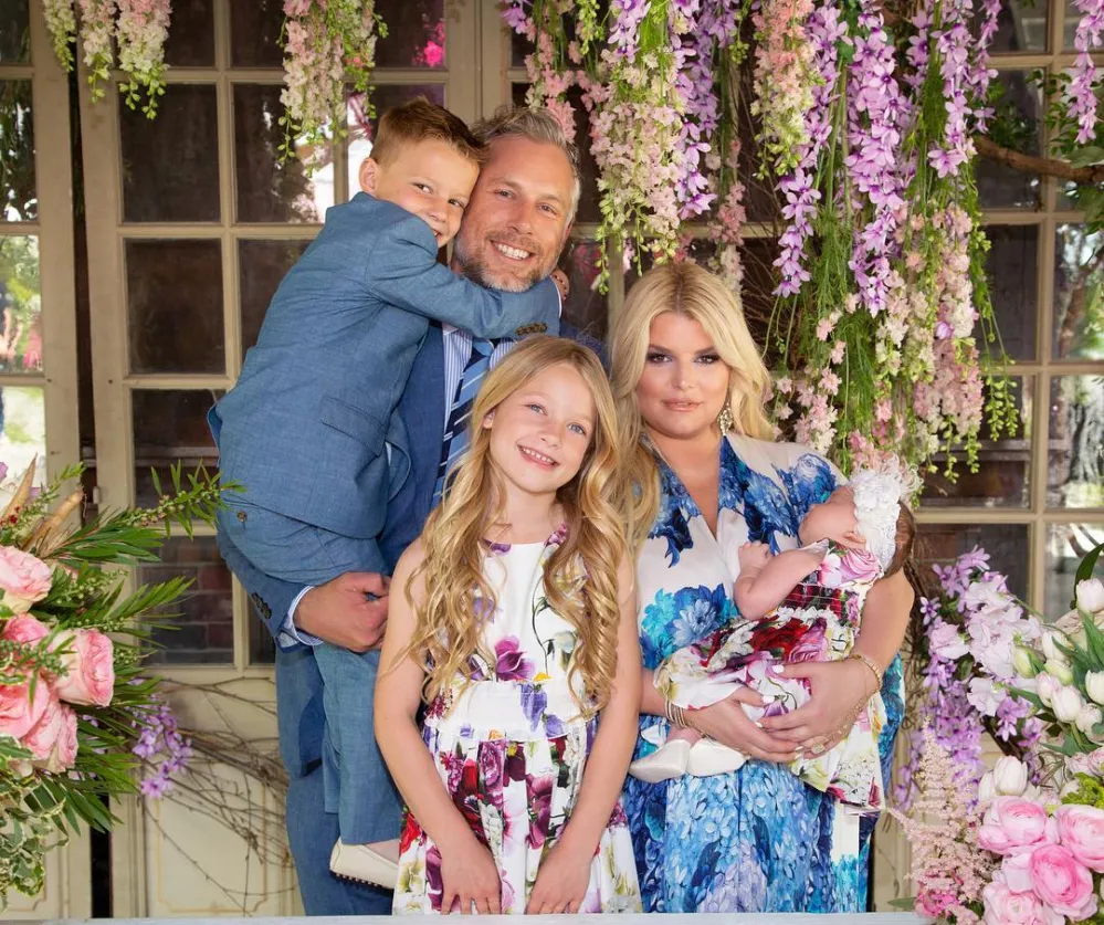 Jessica Simpson, Eric Johnson, Ace Johnson, Maxwell Johnson, Birdie Johnson
