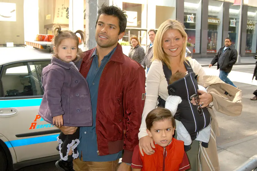 Kelly-Ripa-and-Mark-Consuelos-Joaquin