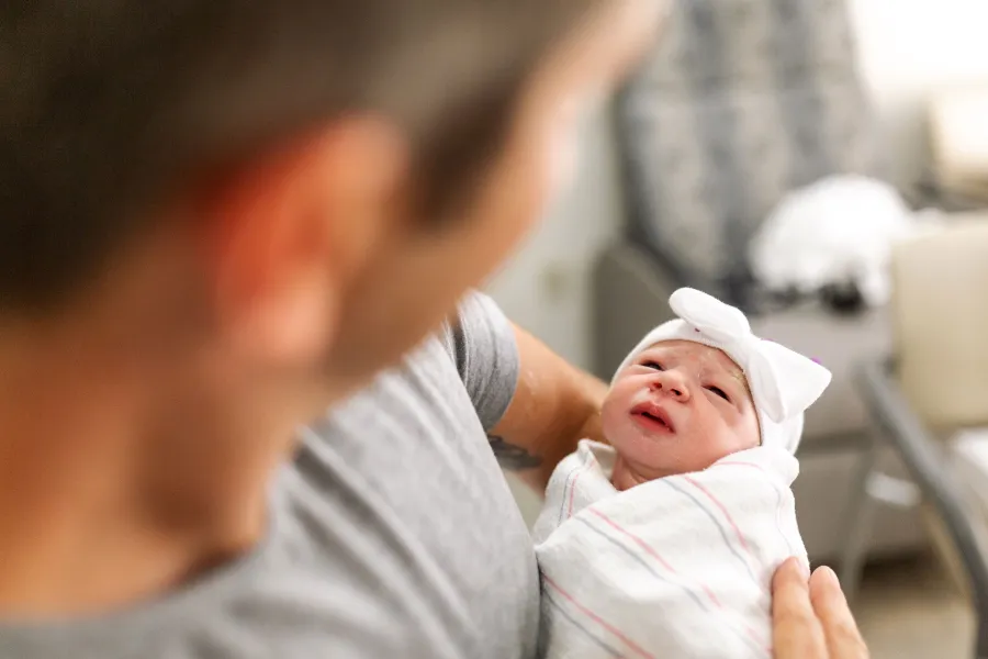 Alessi’s Baby Album Pictures of Arie Luynedyk Jr. and Lauren Burnham’s Daughter