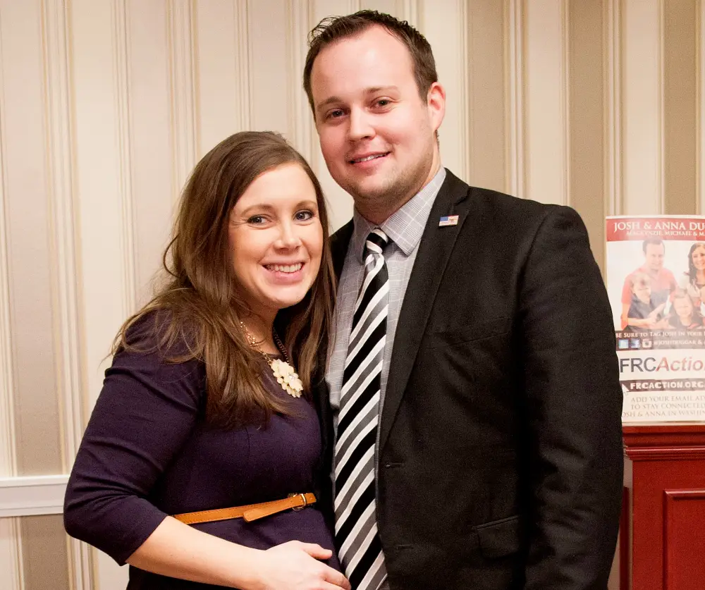 Anna-Duggar-Josh-Duggar-expecting-baby-girl