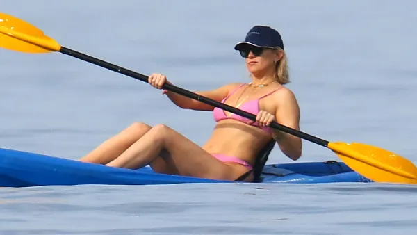 Bikini Kate Hudson Vacation Boyfriend Danny Fujikawa Goldie Hawn Kurt Russell