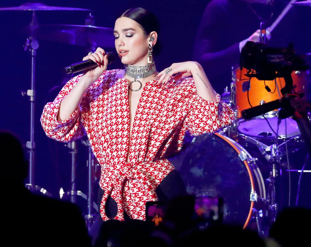 Dua Lipa Performing